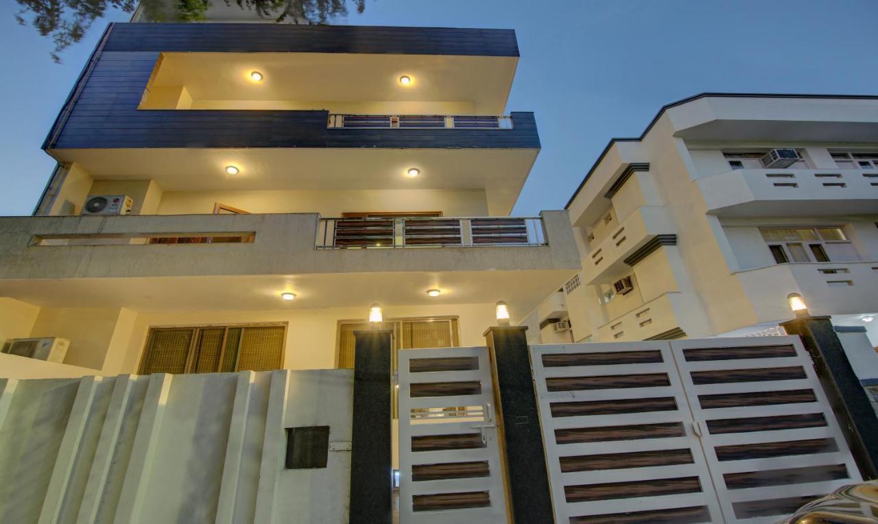 Itsy Hotels Swastika Inn Sector 26 Noida Eksteriør bilde