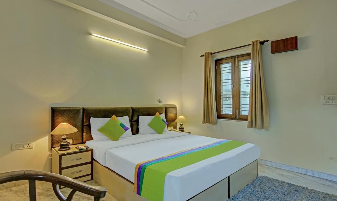 Itsy Hotels Swastika Inn Sector 26 Noida Eksteriør bilde